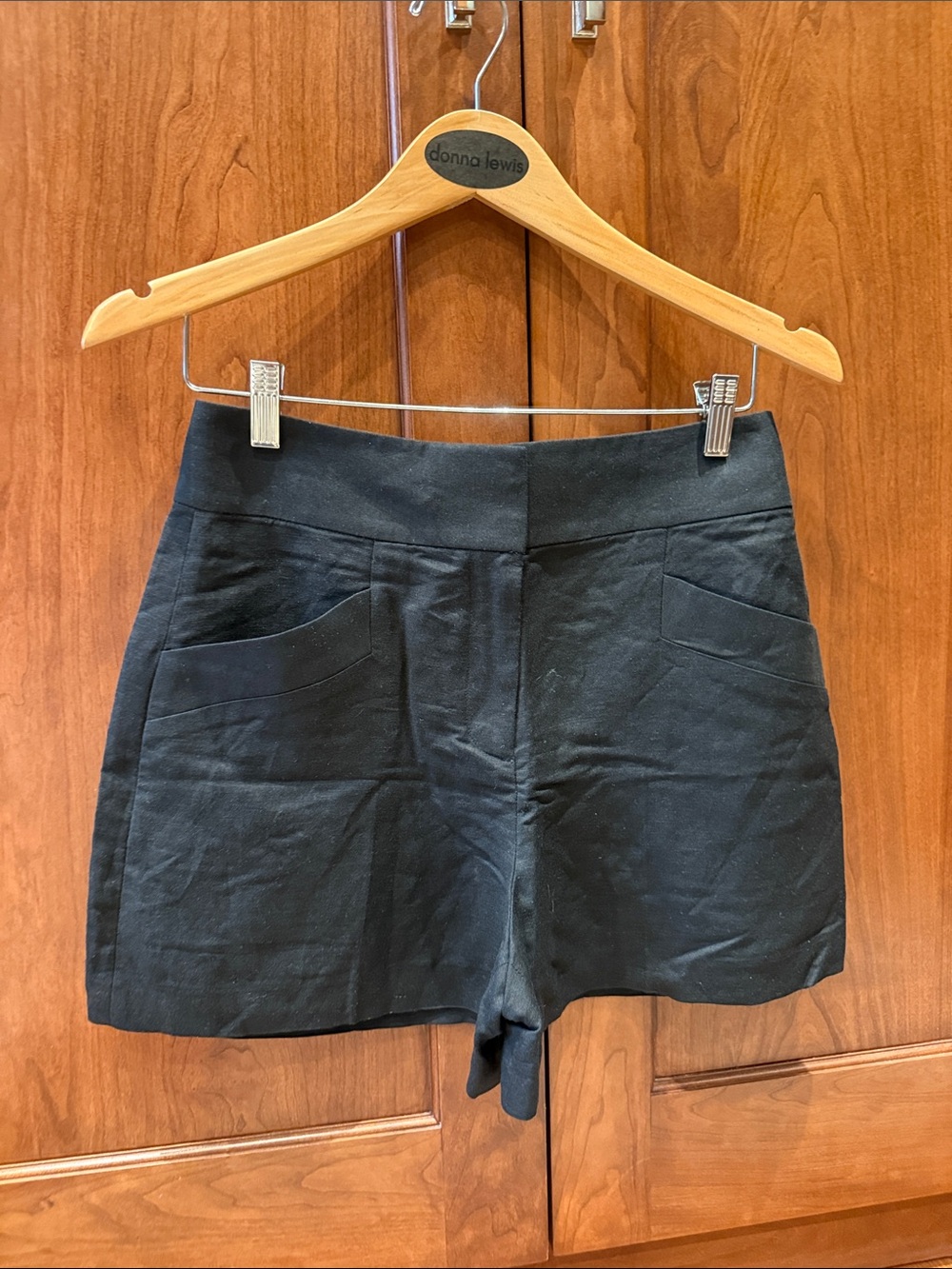 Black Linen Women’s High-Rise Pocket Shorts